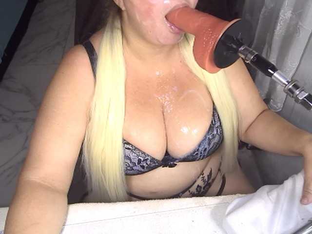 AlissaBecker's BongaCams show and profile