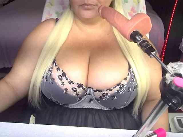AlissaBecker webcam