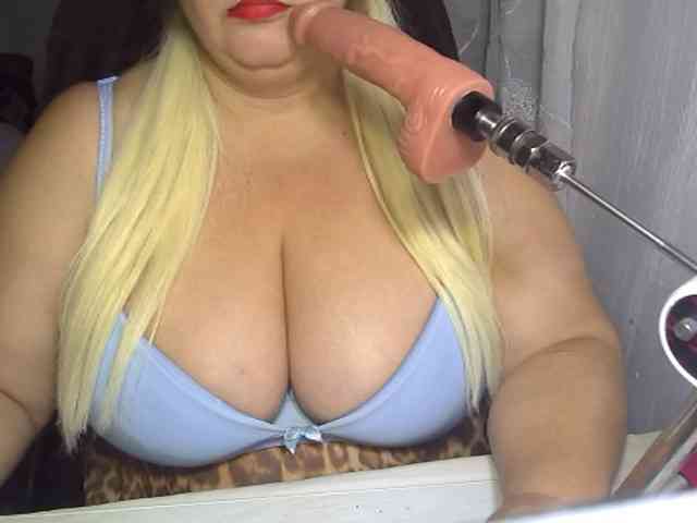 AlissaBecker webcam