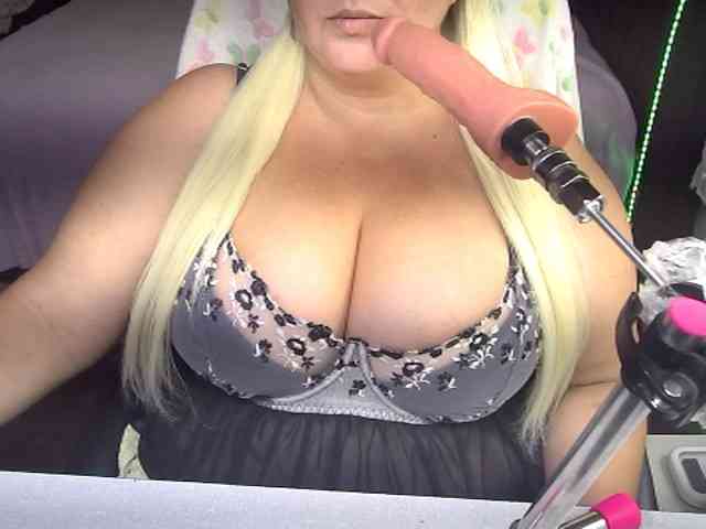 AlissaBecker webcam