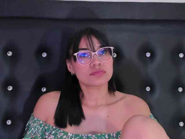 Kristieee webcam