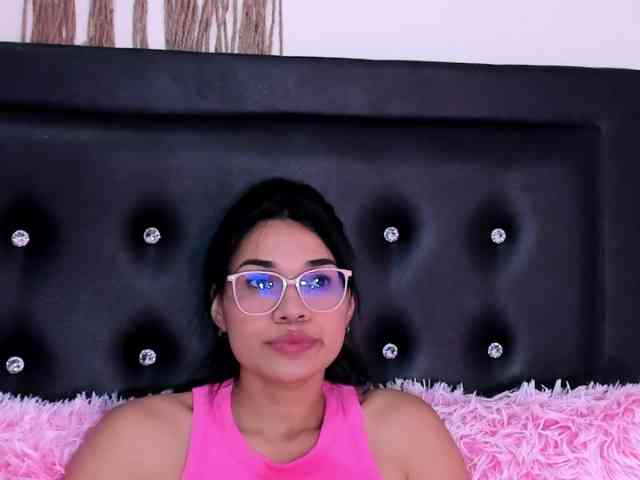 Kristieee webcam