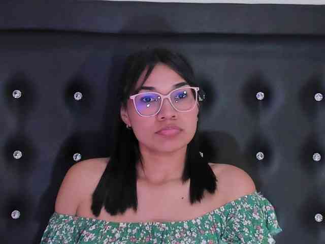 Kristieee webcam