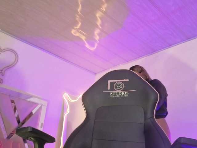 SAAYA-TAY's BongaCams show and profile