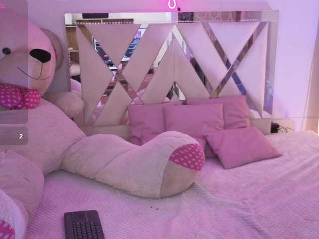 SAAYA-TAY's BongaCams show and profile