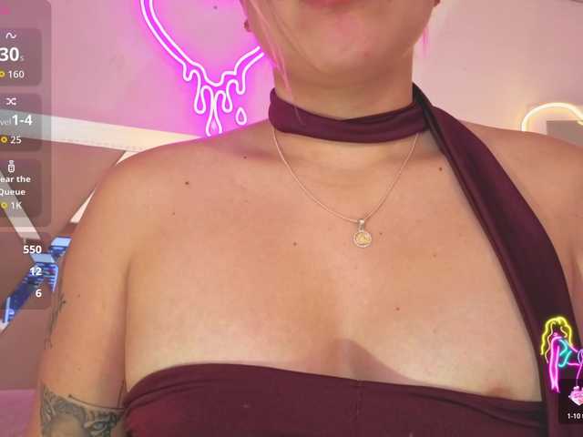 SAAYA-TAY's BongaCams show and profile