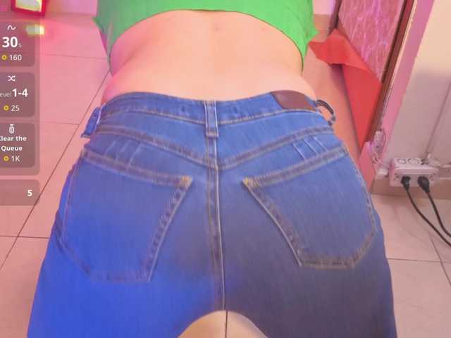 SAAYA-TAY's BongaCams show and profile