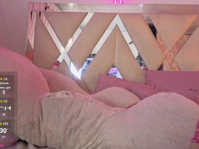 SAAYA-TAY's BongaCams show and profile