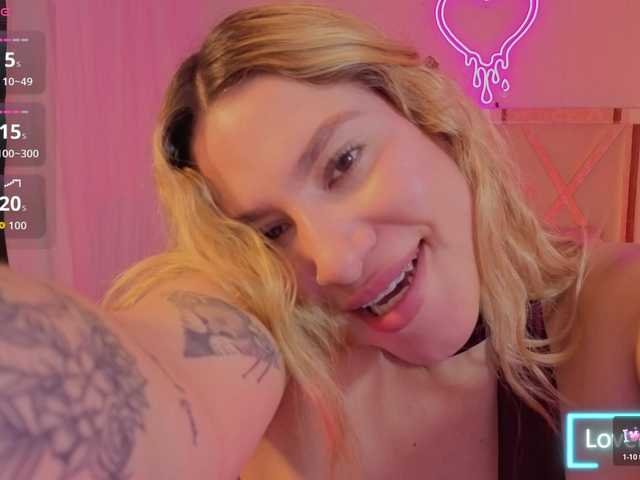 SAAYA-TAY's BongaCams show and profile