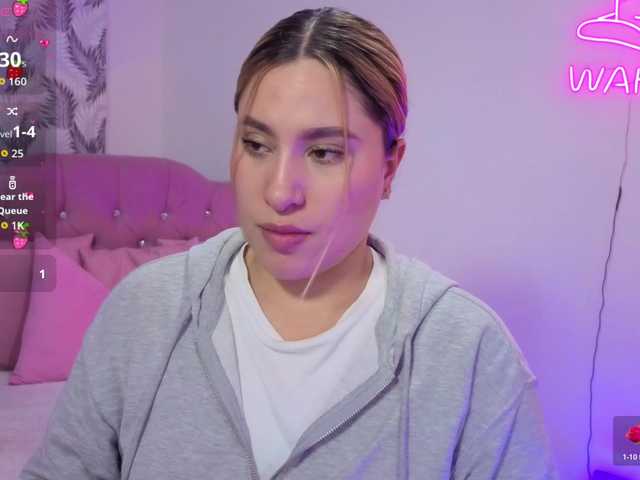 SAAYA-TAY's BongaCams show and profile