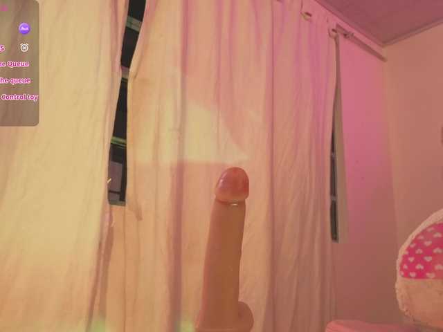 SAAYA-TAY's BongaCams show and profile