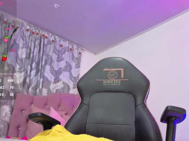 SAAYA-TAY's BongaCams show and profile