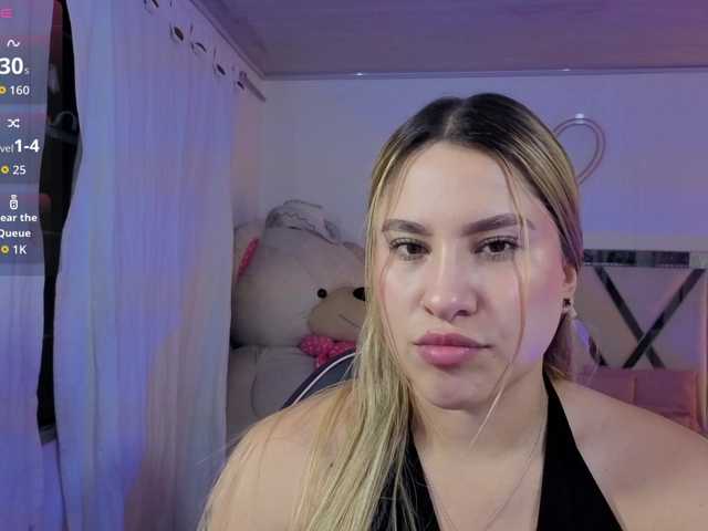 SAAYA-TAY's BongaCams show and profile