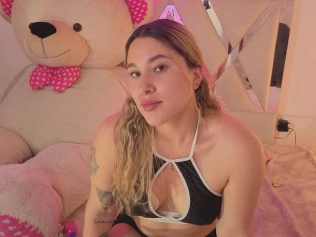 SAAYA-TAY's BongaCams show and profile