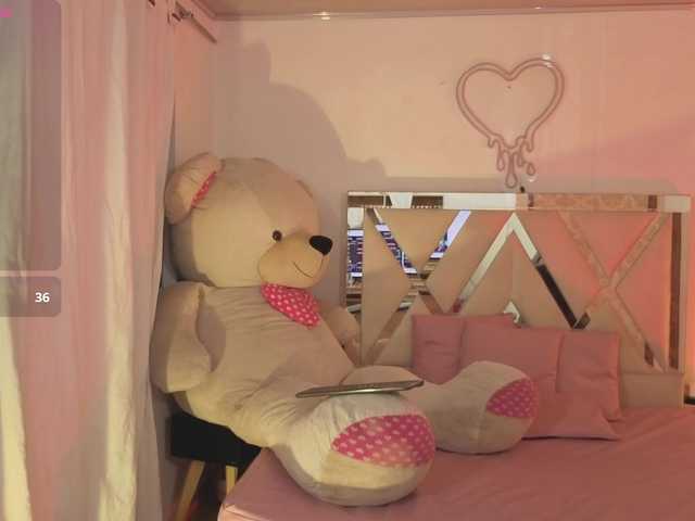 SAAYA-TAY's BongaCams show and profile