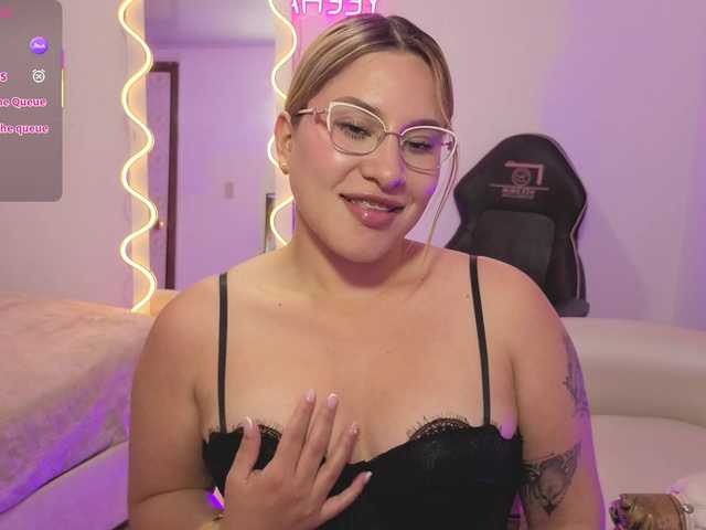 SAAYA-TAY's BongaCams show and profile