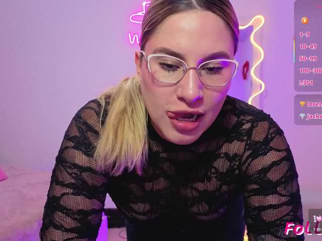 SAAYA-TAY's BongaCams show and profile