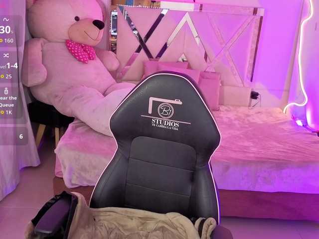 SAAYA-TAY's BongaCams show and profile