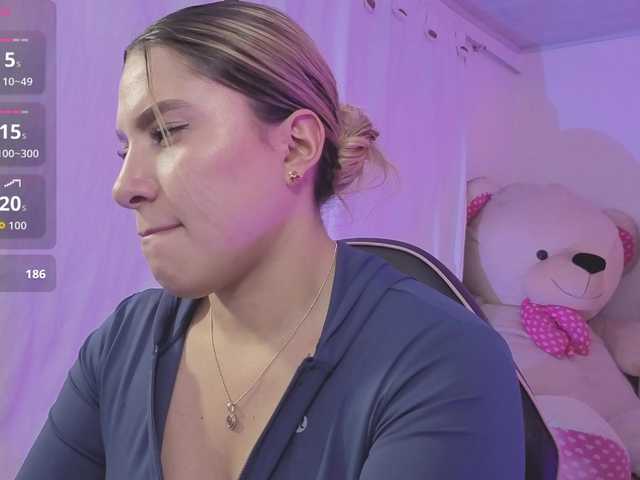 SAAYA-TAY's BongaCams show and profile