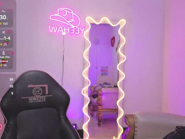 SAAYA-TAY's BongaCams show and profile