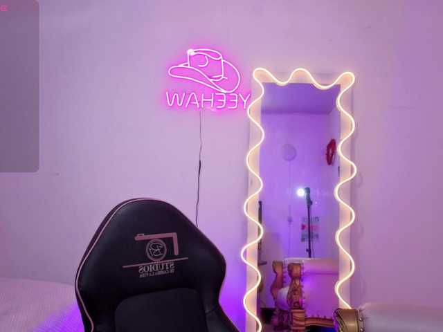 SAAYA-TAY's BongaCams show and profile