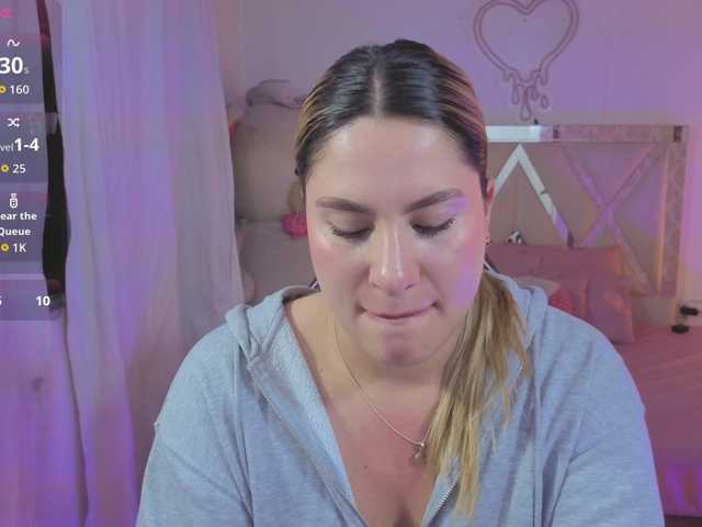 SAAYA-TAY's BongaCams show and profile