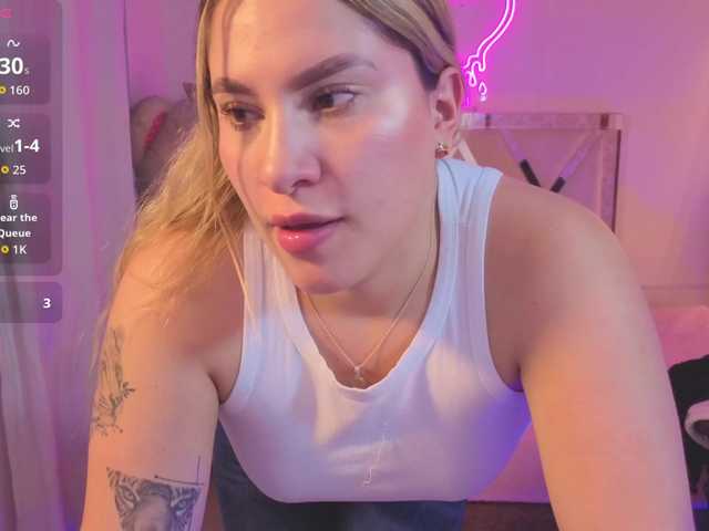 SAAYA-TAY's BongaCams show and profile