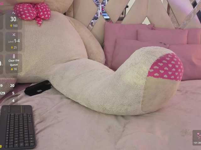 SAAYA-TAY's BongaCams show and profile