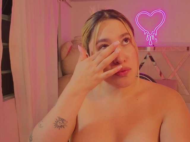 SAAYA-TAY's BongaCams show and profile