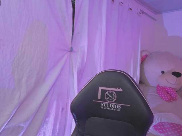 SAAYA-TAY's BongaCams show and profile