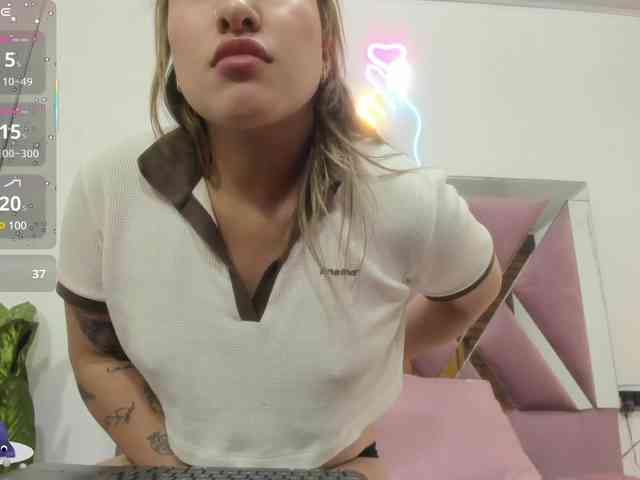 SAAYA-TAY webcam