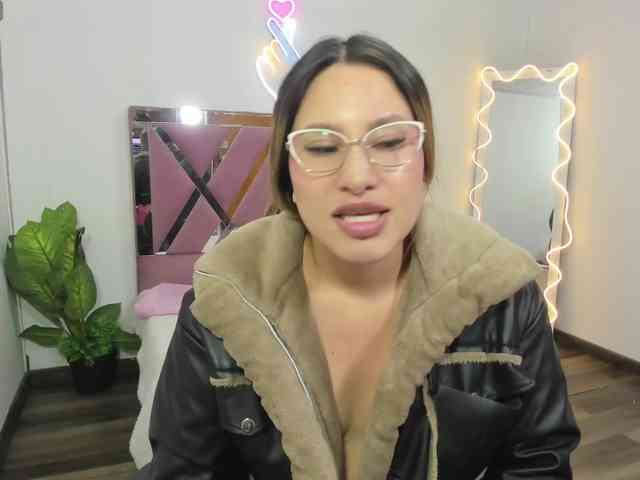 SAAYA-TAY webcam