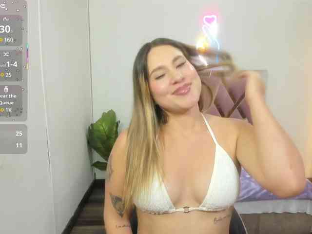 SAAYA-TAY webcam