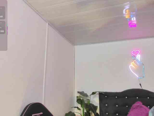 SAAYA-TAY webcam