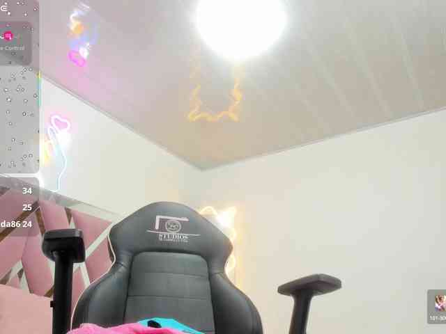SAAYA-TAY webcam
