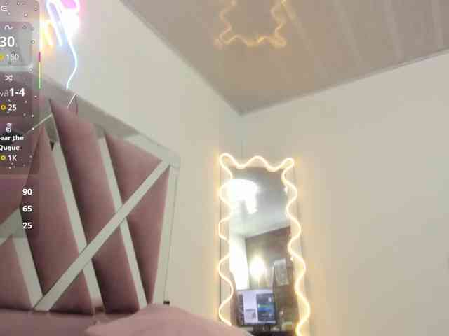 SAAYA-TAY webcam