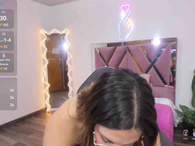 SAAYA-TAY webcam