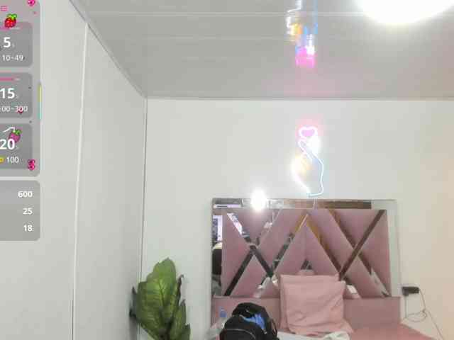 SAAYA-TAY webcam