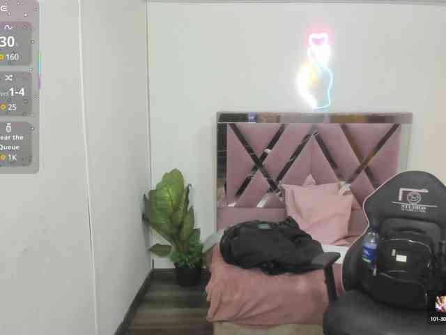 SAAYA-TAY webcam