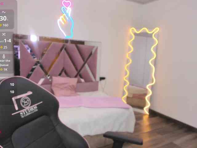 SAAYA-TAY webcam