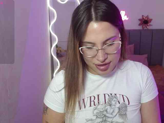 SAAYA-TAY webcam