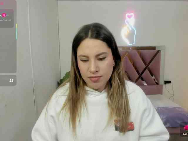 SAAYA-TAY webcam