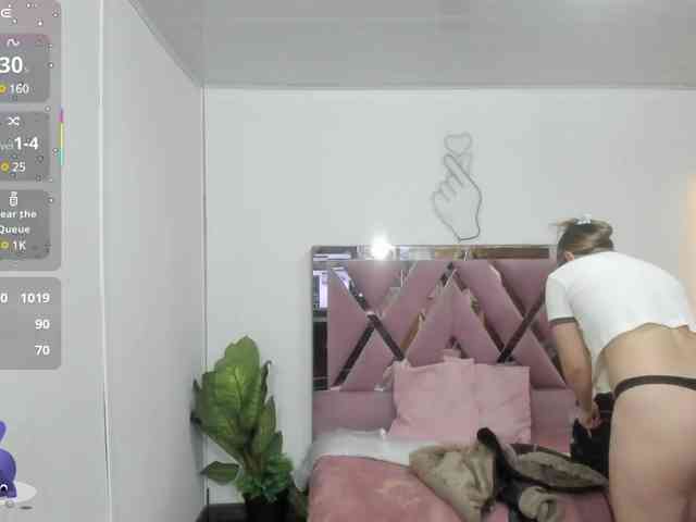SAAYA-TAY webcam