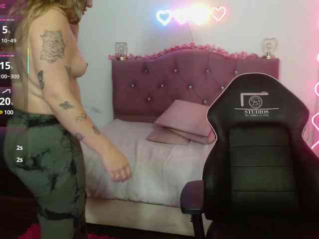 SAAYA-TAY webcam