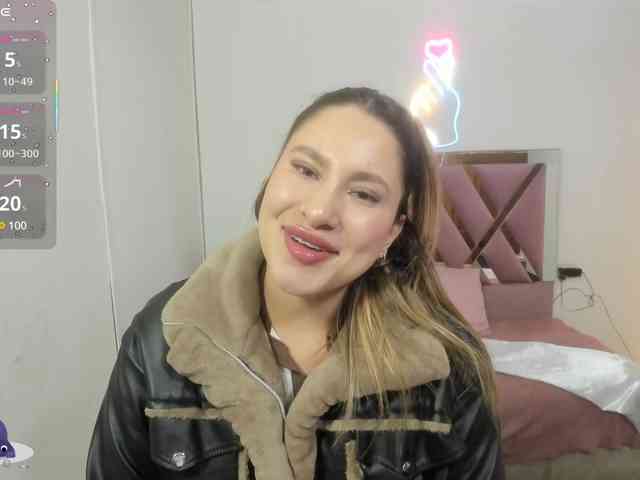 SAAYA-TAY webcam
