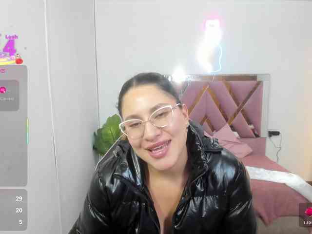 SAAYA-TAY webcam