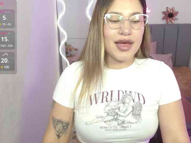 SAAYA-TAY webcam