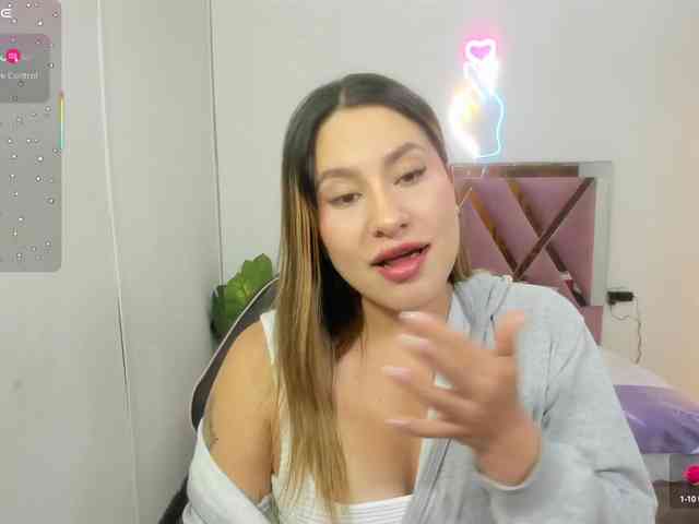 SAAYA-TAY webcam