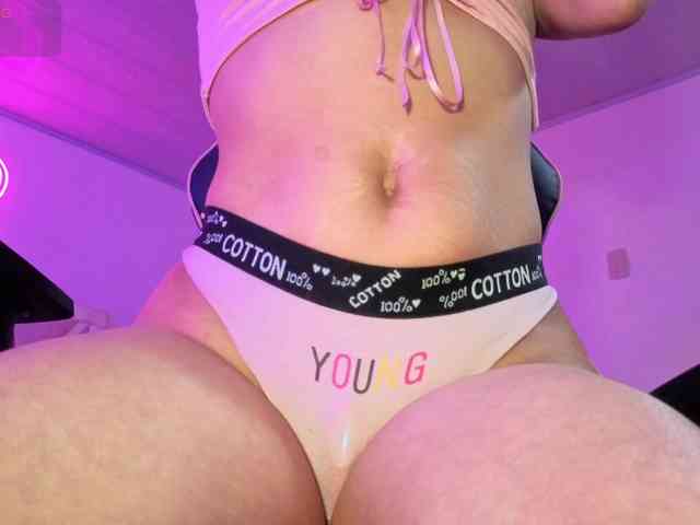 SAAYA-TAY webcam