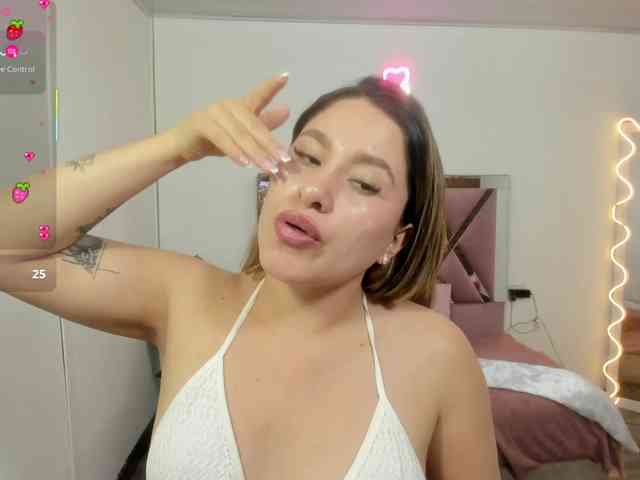 SAAYA-TAY webcam